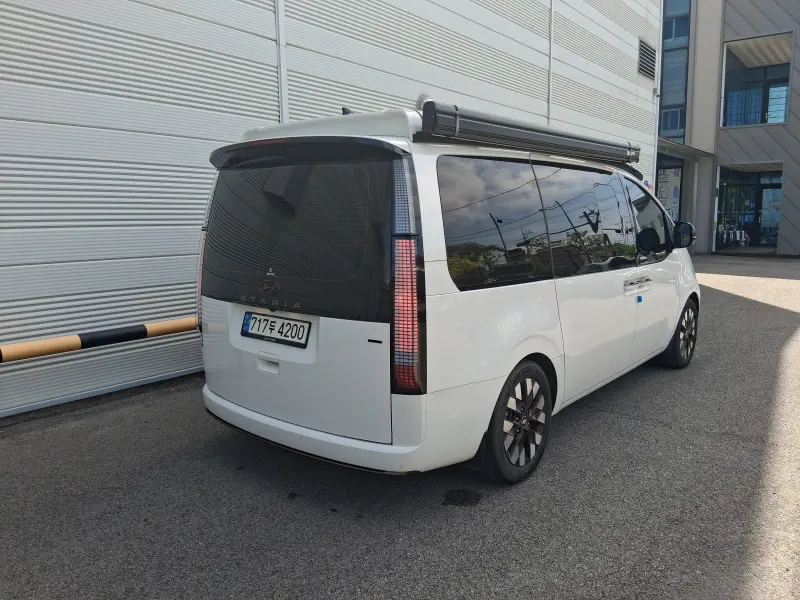 Hyundai Staria