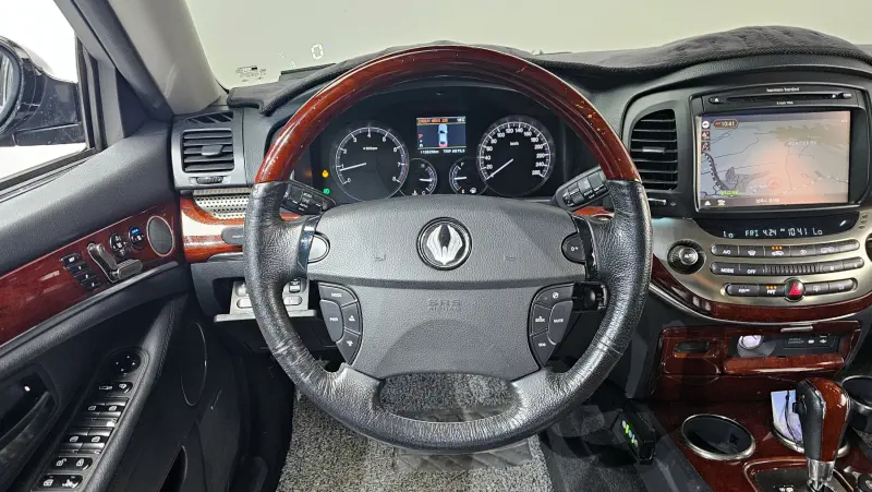 SsangYong Chairman W