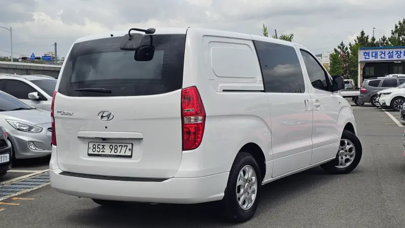 Hyundai Grand Starex