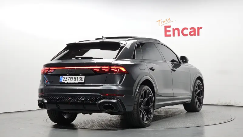 Audi RS Q8