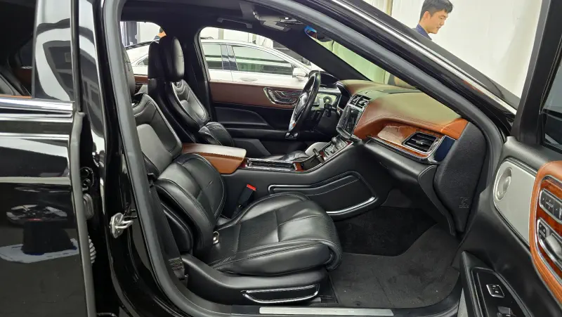 Lincoln Continental