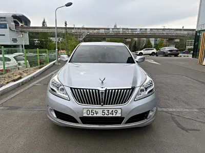 Hyundai Equus