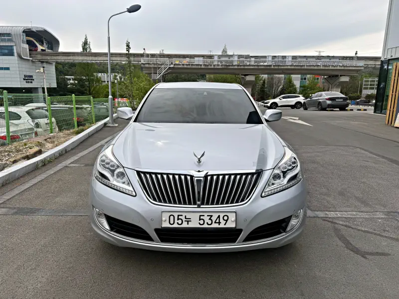 Hyundai Equus