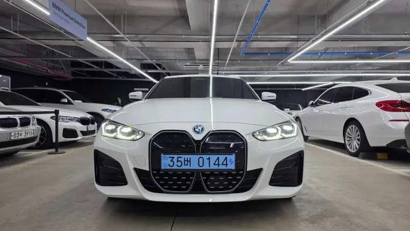 BMW i4