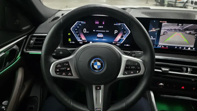 BMW i4