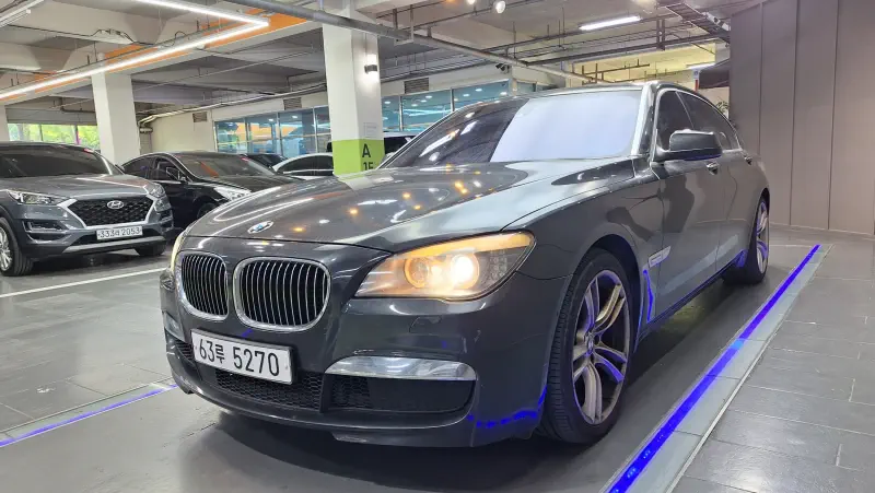 BMW 7-Series