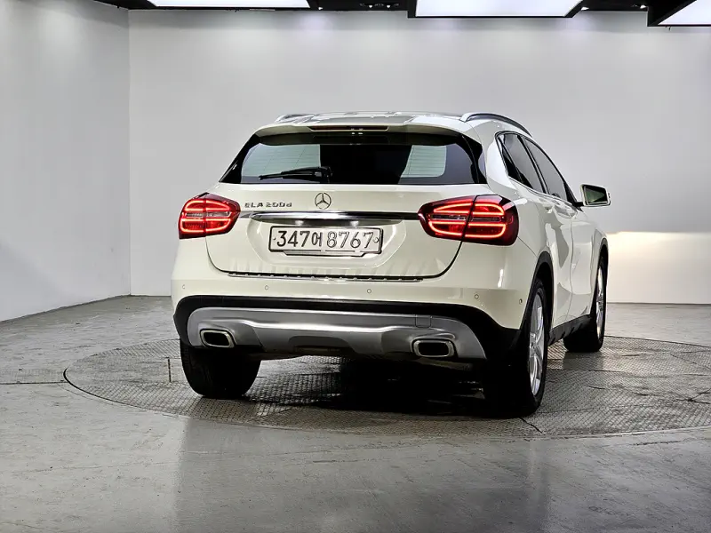Mercedes-Benz GLA-Class