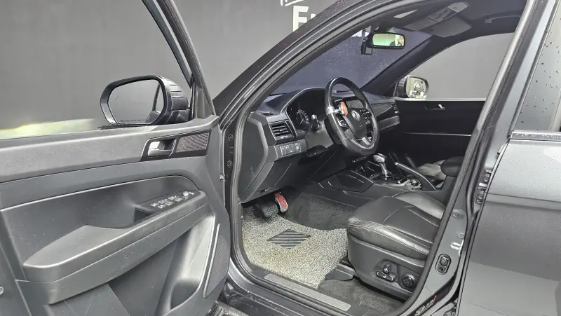 SsangYong Rexton Sports Khan