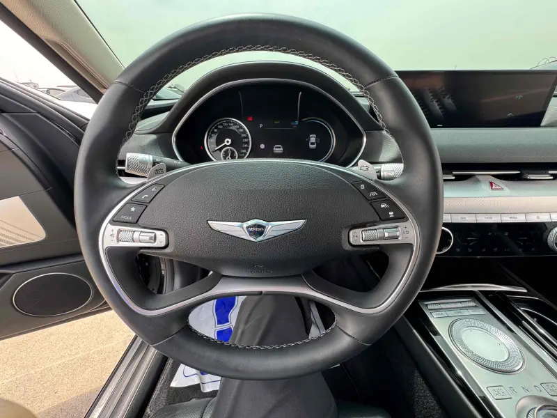 Genesis Electrified G80