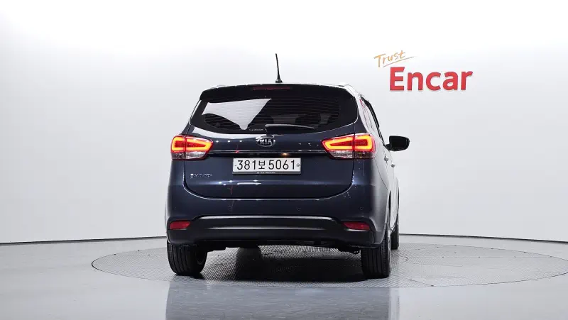 Kia Carens