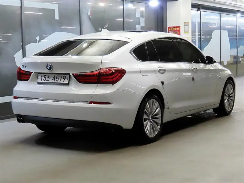 BMW 5-Series Gran Turismo