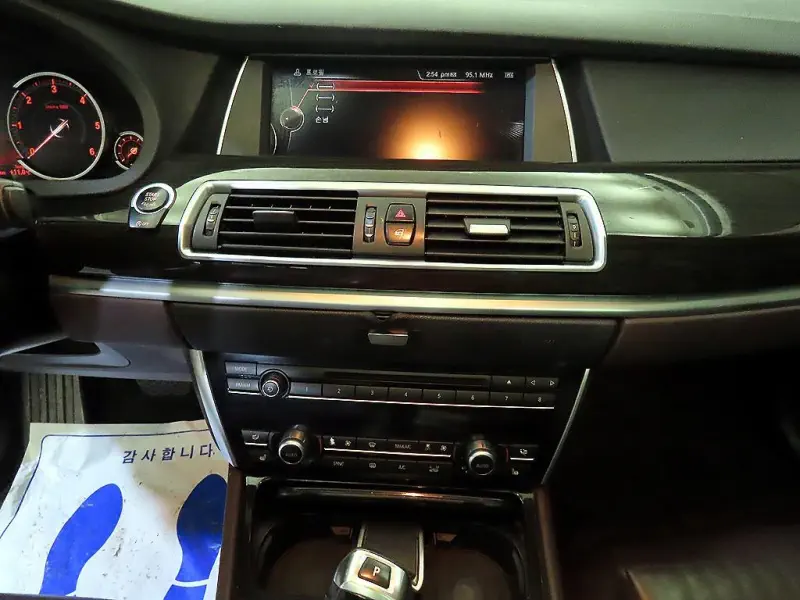 BMW 5-Series Gran Turismo