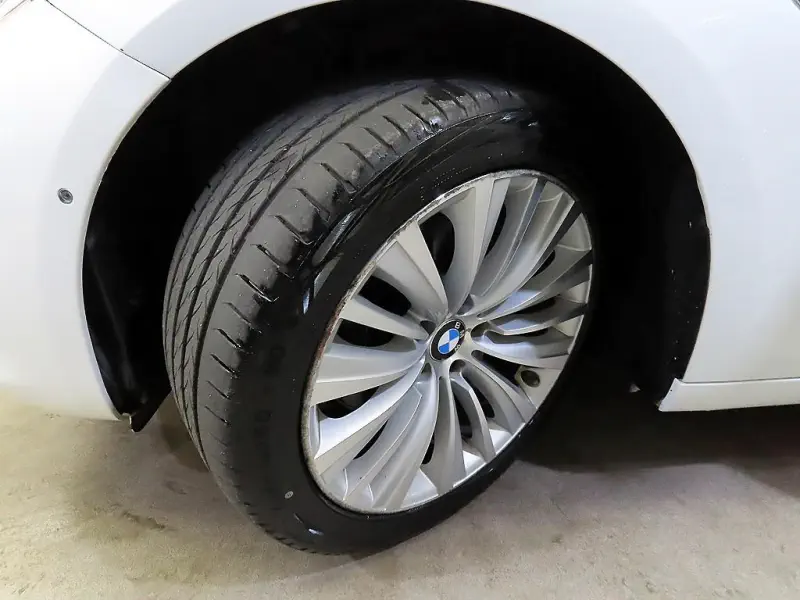 BMW 5-Series Gran Turismo