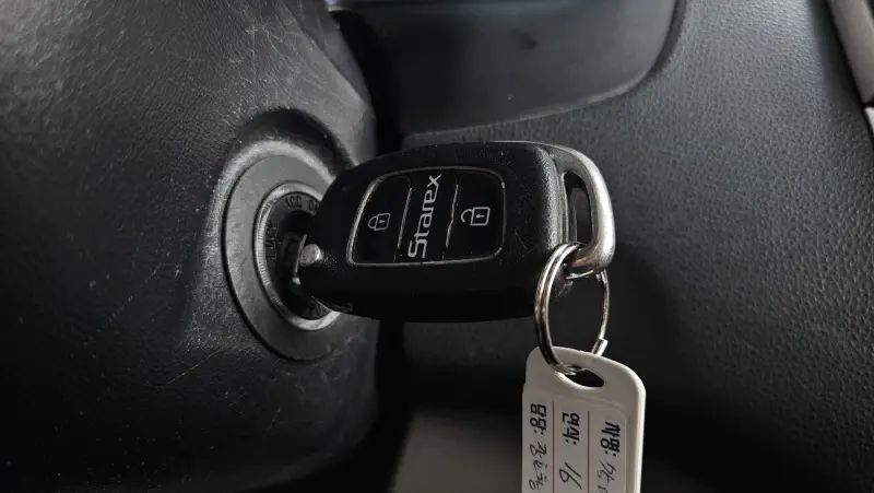 Hyundai Grand Starex