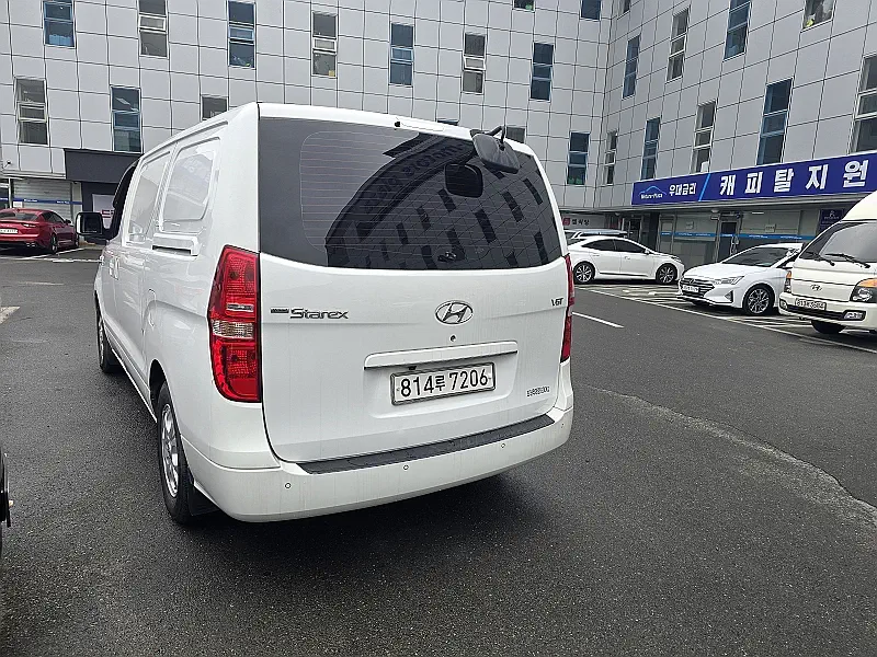 Hyundai Grand Starex
