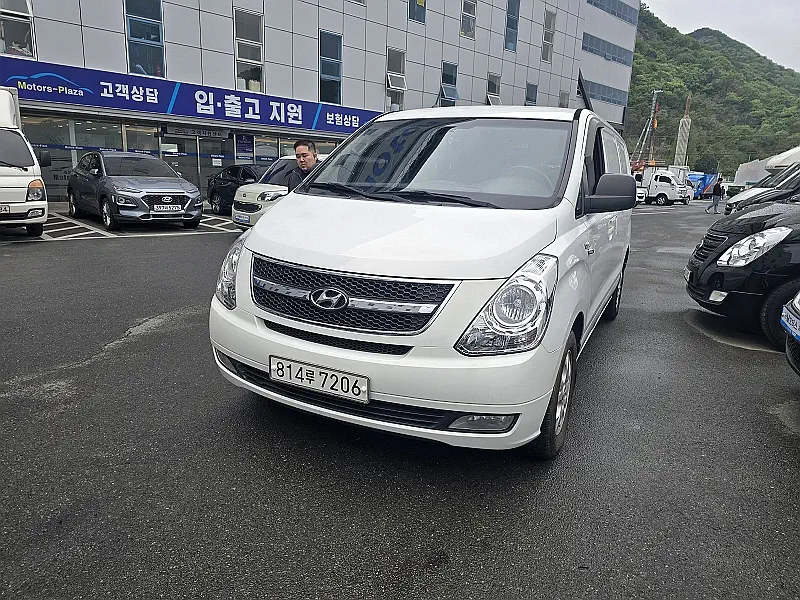 Hyundai Grand Starex