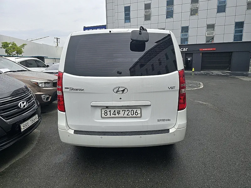 Hyundai Grand Starex