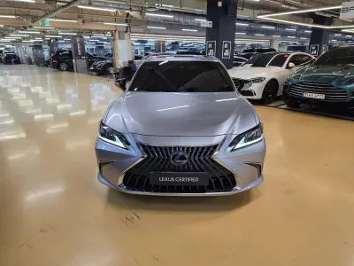 Lexus ES300h