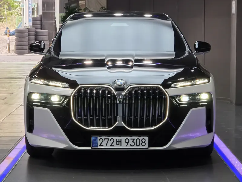 BMW 7-Series