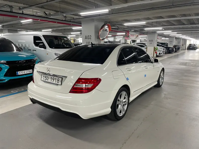 Mercedes-Benz C-Class