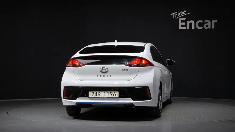 Hyundai Ioniq