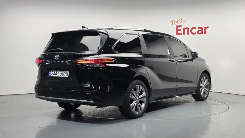 Toyota Sienna