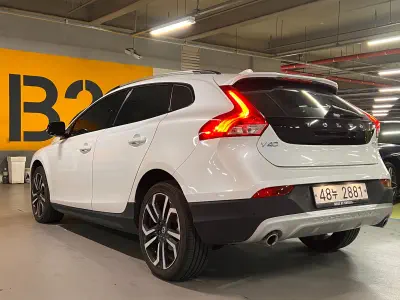 Volvo V40