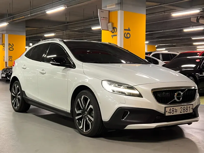 Volvo V40