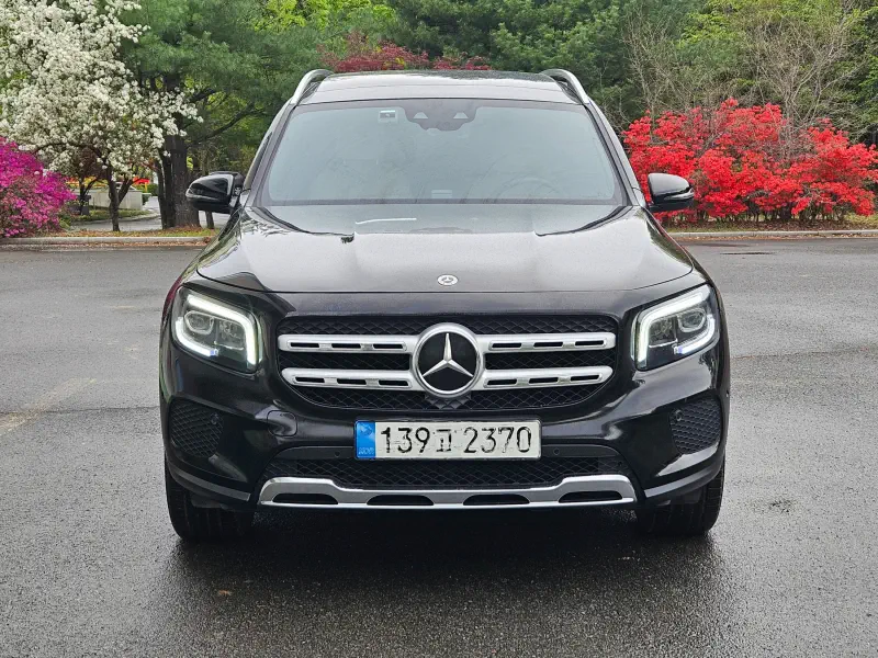 Mercedes-Benz GLB-Class