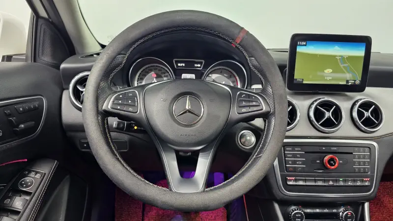 Mercedes-Benz GLA-Class