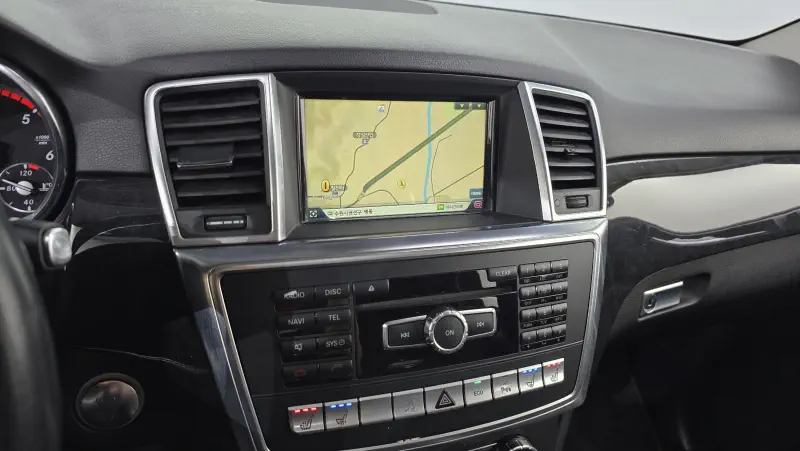 Mercedes-Benz M-class