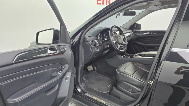 Mercedes-Benz M-class