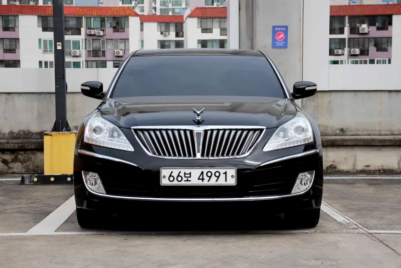 Hyundai Equus