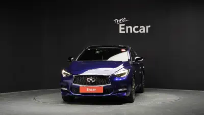 Infiniti Q30