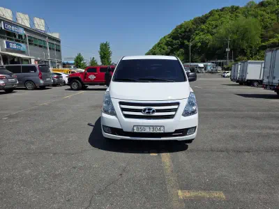 Hyundai Grand Starex