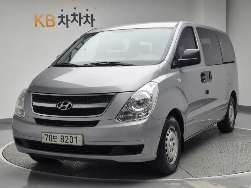 Hyundai Grand Starex