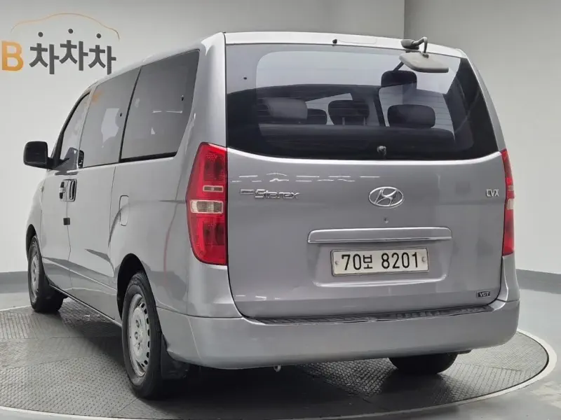 Hyundai Grand Starex