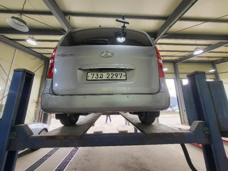 Hyundai Grand Starex