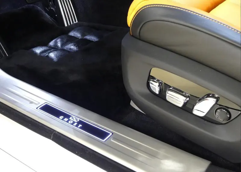 Rolls-Royce GHOST