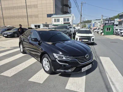 Renault SM6