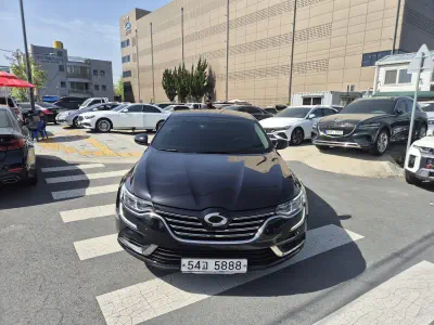 Renault SM6