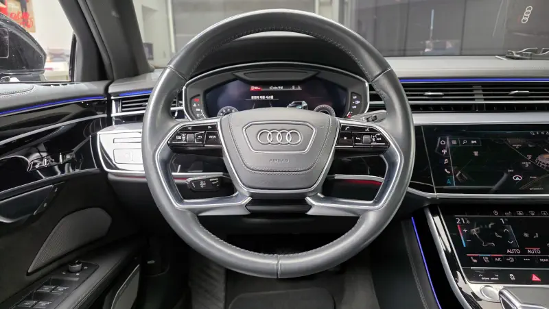 Audi A8