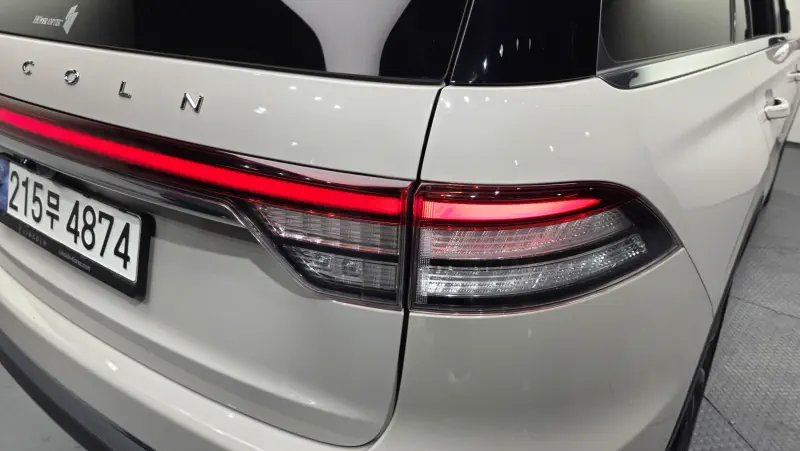 Lincoln Aviator