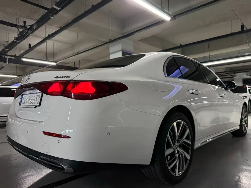 Mercedes-Benz E-Class