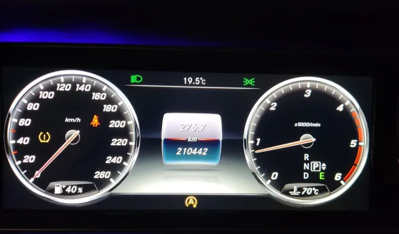 Mercedes-Benz S-Class