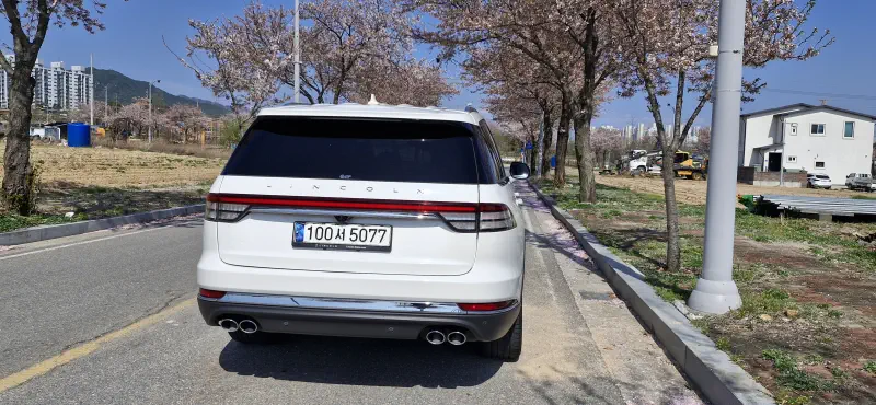 Lincoln Aviator