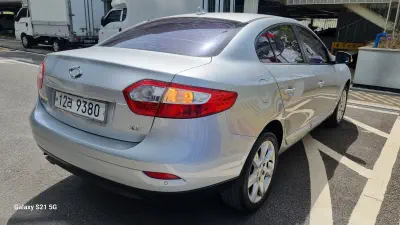 Renault SM3