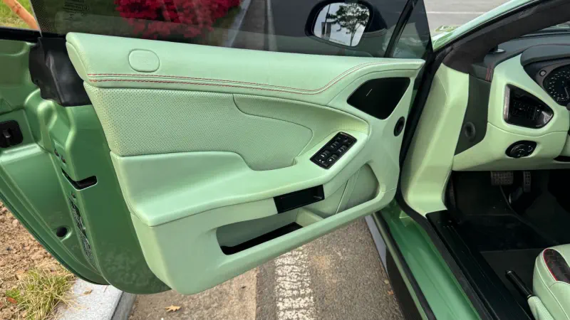 Aston Martin Vanquish