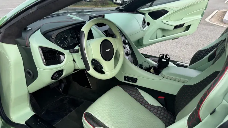 Aston Martin Vanquish