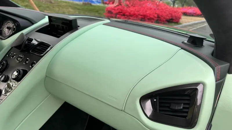 Aston Martin Vanquish